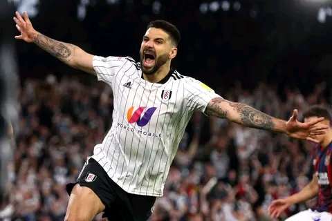 Breaking News: Al-hilal set to sign Aleksandar Mitrovic from Fulham. 12