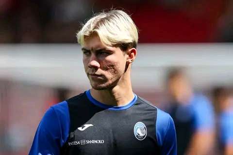 Rasmus Højlund to Manchester united agreement sealed for a fee worth €70m 13