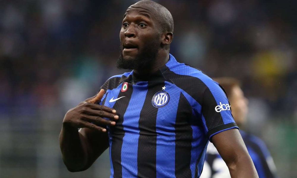 'You've betrayed all of us!' Inter fans send a warning letter to Lukaku. 25