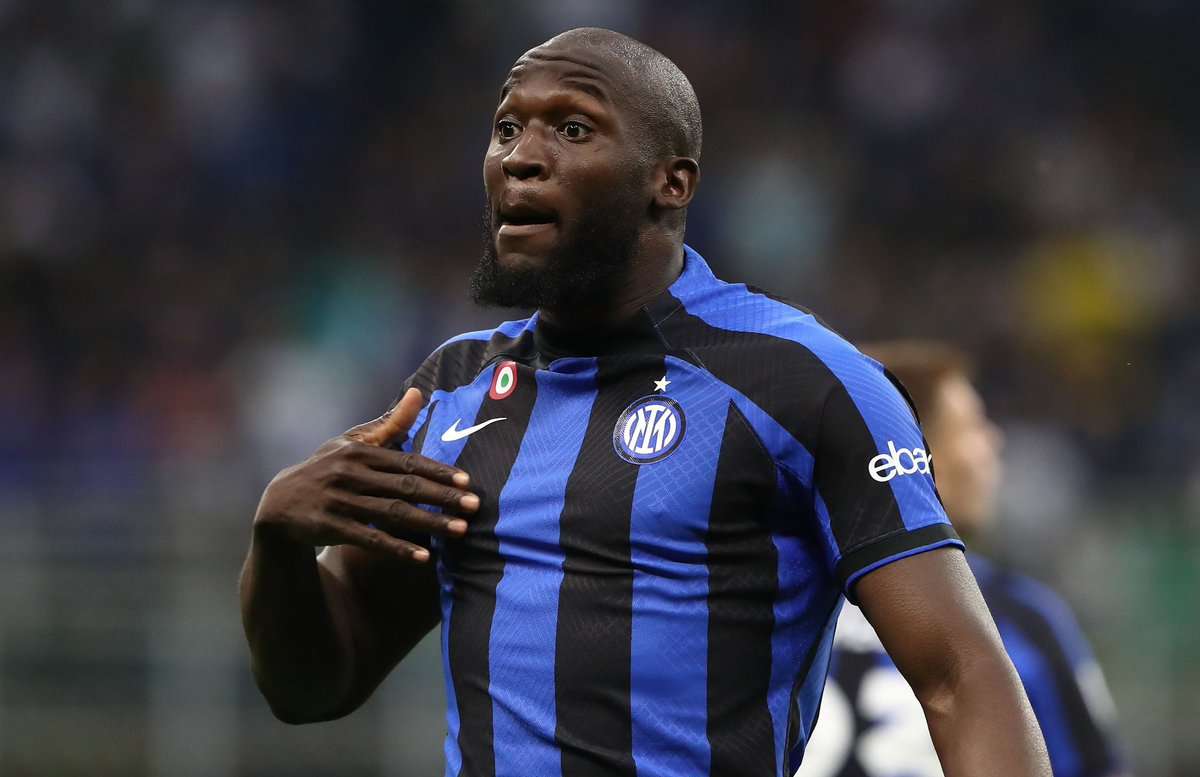 Inter annoyed by Lukaku not responding to them as the player now considers a move to Juventus. 1