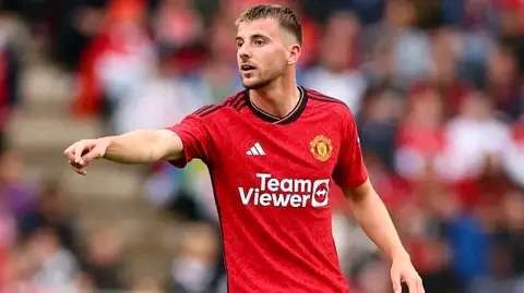 Manchester United made a very big mistake by signing Mason Mount -says Agbonlahor 4