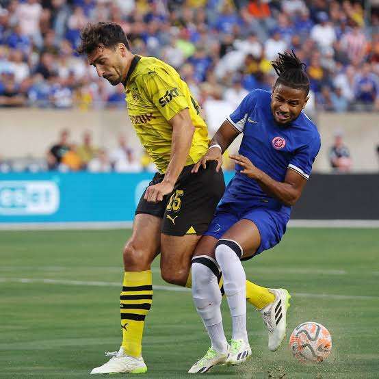Injury Update: Nkunku suffers meniscus damage on his left knee. 3