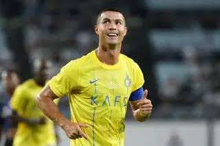 Ronaldo leads Al nassr to his first ever title with the club. 3