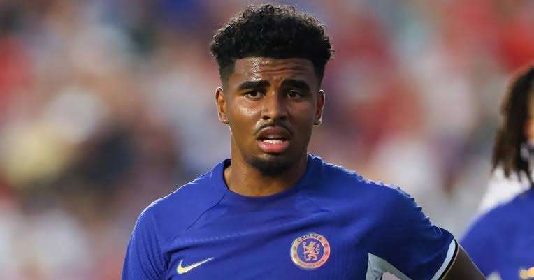 Ian Maatsen in 'contract troubles' with Chelsea. 10
