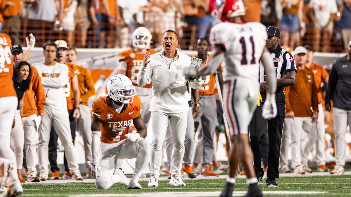 Sarkisian Stirs Controversy: Texas Coach’s Blunt Critique of Florida Ahead of SEC Clash 1