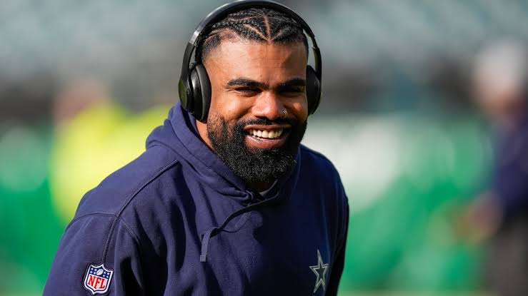 LATEST NEWS:Cowboys Sign Veteran DE to Zeke Roster Spot 1