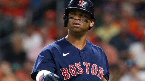 Boston Red Sox Make Major Statement on Rafael Devers’ Future: Potential $230 Million Deal on the Horizon 28