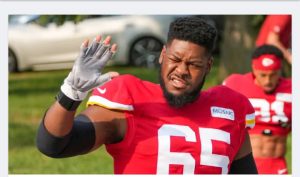 BREAKING: Bears Fans Panic Over Trey Smith Signing—But the Stats Expose the Real Nightmare!. 1