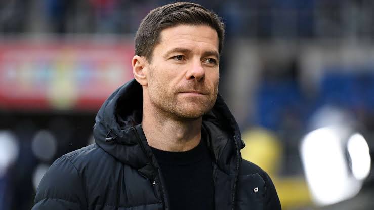 **Bayer Leverkusens Trainer setzt mutige Aussage ab: "Wir geben nicht auf" im Titelrennen gegen Bayern München** 7