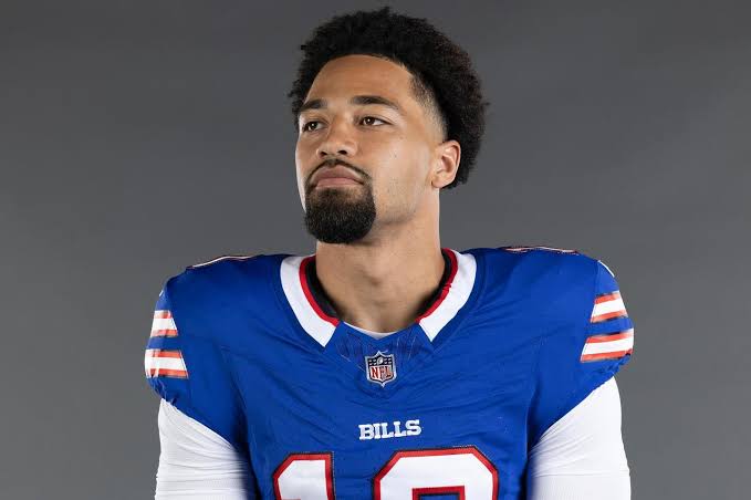 Khalil Shakir Announces Decommitment from Buffalo Bills Following Unanswered Contract Extension Request 22