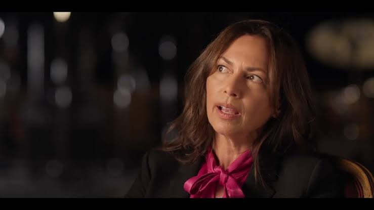 Susanna Hoffs in Heartbreak as Husband Jay Roach Flees with Half of Her Wealth After Explosive Argument 28