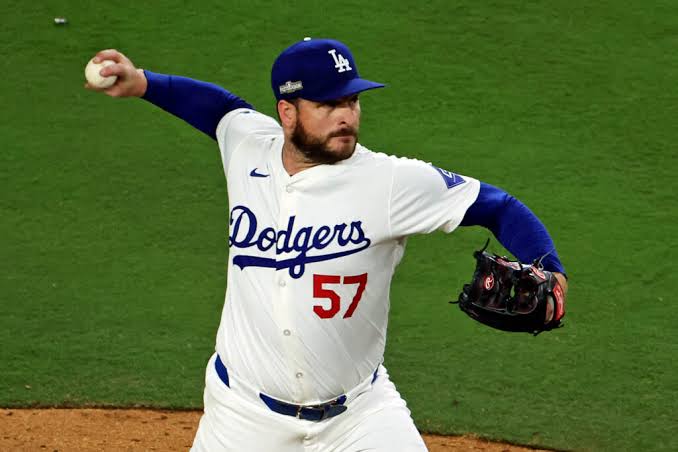 Red Sox Land Star Ryan Brasier in Game-Changing Move for 2025 Season!" 19