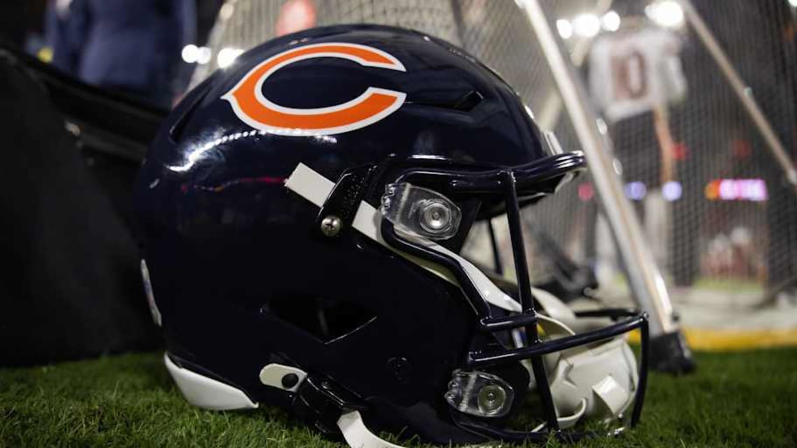 Stunning Development: Chicago Bears on Verge of Landing Superstar Edge Rusher in Monumental Deal That Will Reshape the NFL Landscape 1
