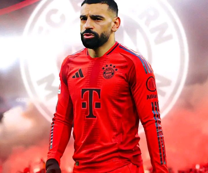 Breaking News: FC Bayern München verpflichtet Mohamed Salah ablösefrei 25
