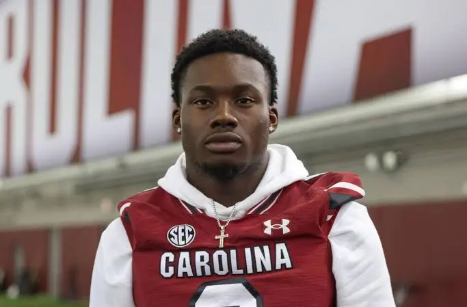BREAKING: Five-Star Phenom Nyck Harbor Shocks College Football, Flips Commitment from South Carolina to Louisville in Blockbuster Recruiting Move 7