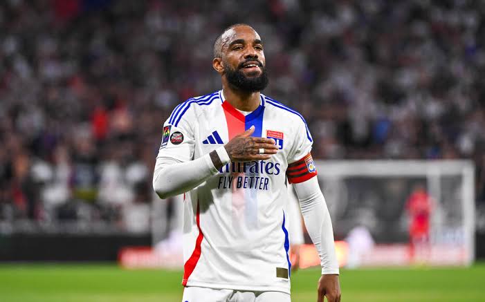 Oficial: Alexandre Lacazette semnează un contract pe un an cu FCSB pentru a întări atacul 1