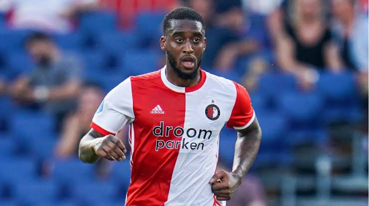 Leroy Fer maakt historische terugkeer naar Feyenoord met tweejarig contract 10