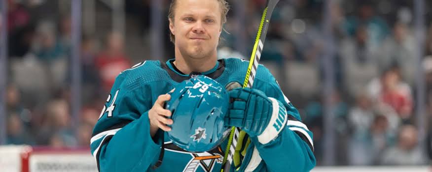 *THE BIGGEST SIGNING OF THE YEAR? Mikael Granlund Chooses Boston Bruins* 28