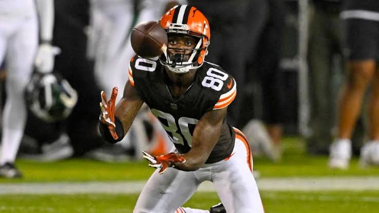 *BREAKING: Detroit Lions Secure Austin Watkins Jr. with 5-Year Deal* 5