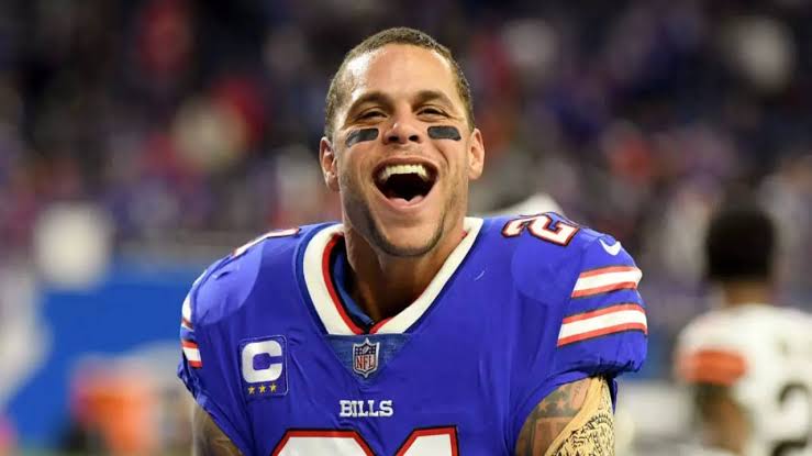 *HOME SWEET HOME: Jordan Poyer Makes Emotional Return to Buffalo Bills, Sends Fans into Frenzy!* 19