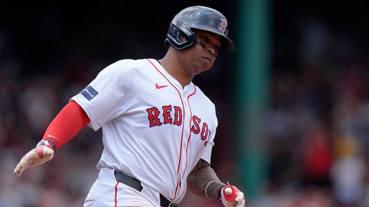 *BRAVES STEAL THE SHOW: Rafael Devers Leaves Boston Red Sox to Return back home!* 21