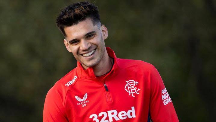 FCSB Îl Achiziționează pe Ianis Hagi de la Rangers cu un Contract de Șapte Ani 1