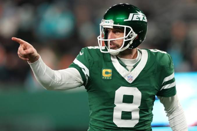 Aaron Rodgers Sets Sights on Minnesota Vikings for Career Finale 22