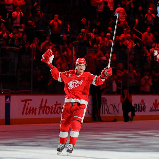 "GOODBYE, RAYMOND: Detroit Red Wings Star Leaves Team After Breakout Season - What's Next for the Young Sensation?" 25