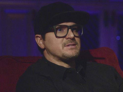 **"Spooked into Retirement? Zak Bagans Steps Away from Ghost Hunting Amid Alarming Health Struggles"** 1