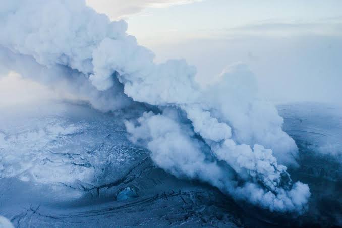**DISASTER IN ALASKA: Glacier Collapse Devastates Cruise Ship, Dozens Dead, Scores Missing** 10