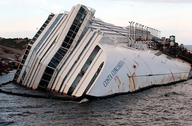 Tragedia in Mare: Nave Affonda al Largo dell’Italia con oltre 10.000 Persone a Bordo 16