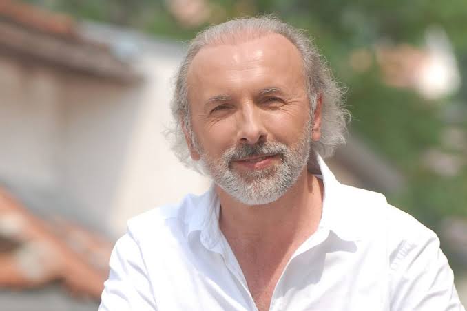 Bosanski pjevač Dino Merlin uhapšen zbog navodne trgovine drogom 10